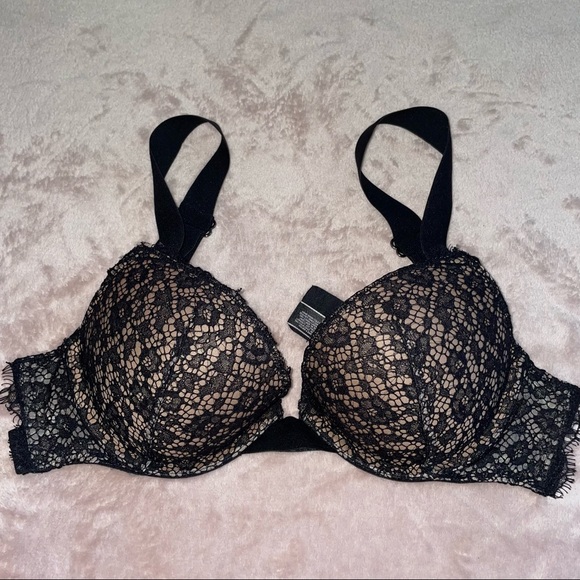 Victoria's Secret Other - Victoria’s Secret lace very sexy push -up bra size 34C
